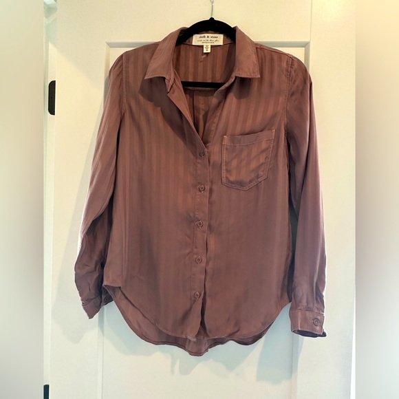 cloth & stone Tops - Cloth & Stone Mauve Button Down Shirt